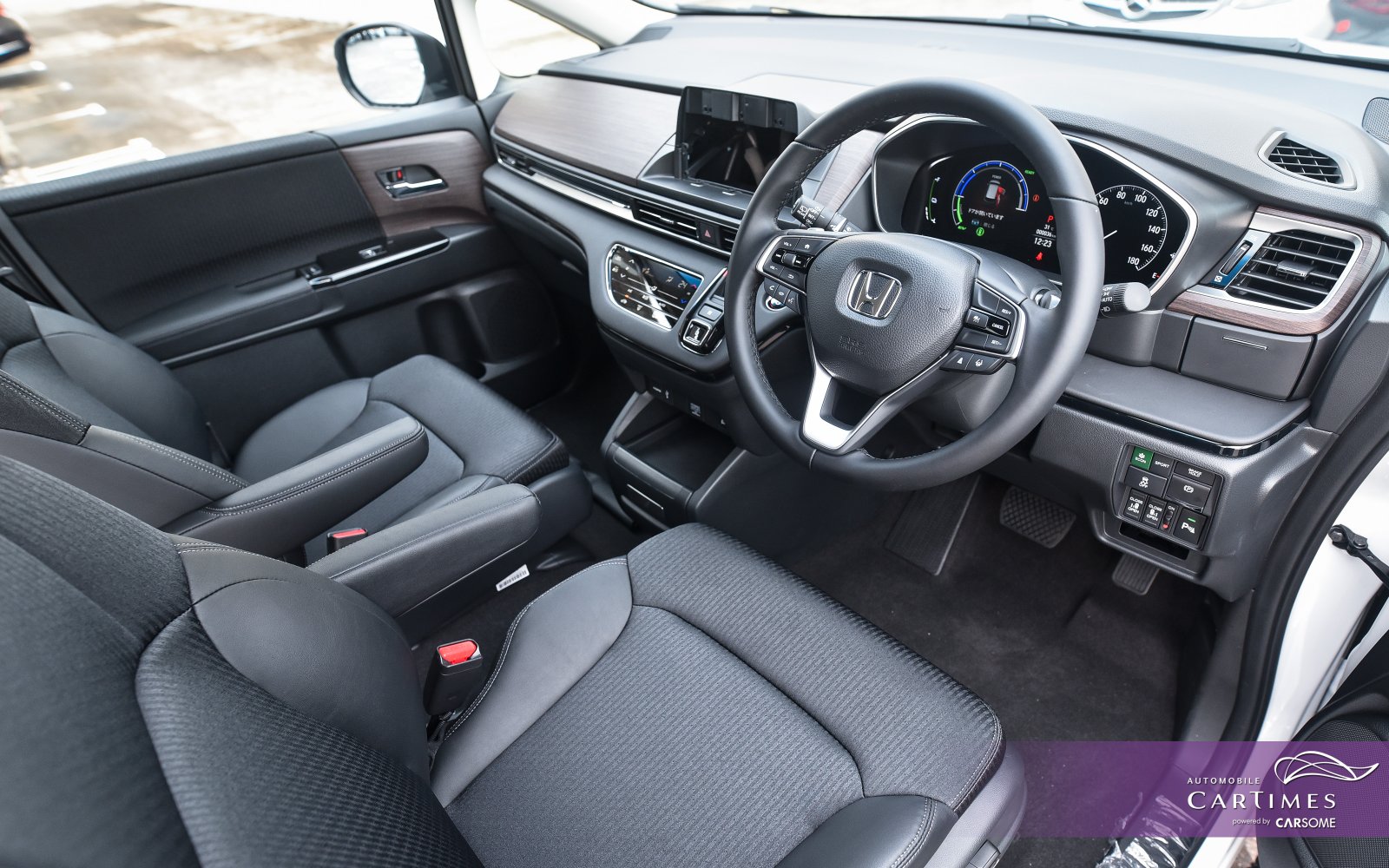 Honda Odyssey 2.0 e:HEV Absolute photo 8